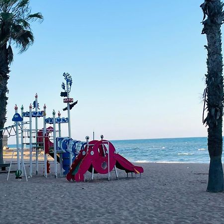 El Papagayo Apartment 2 Mins Walking To The Beach Torrevieja Esterno foto