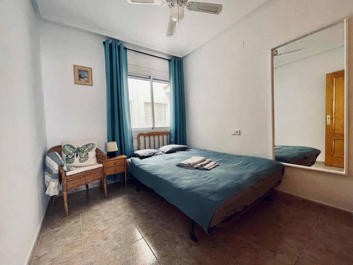 El Papagayo Apartment 2 Mins Walking To The Beach Torrevieja Esterno foto