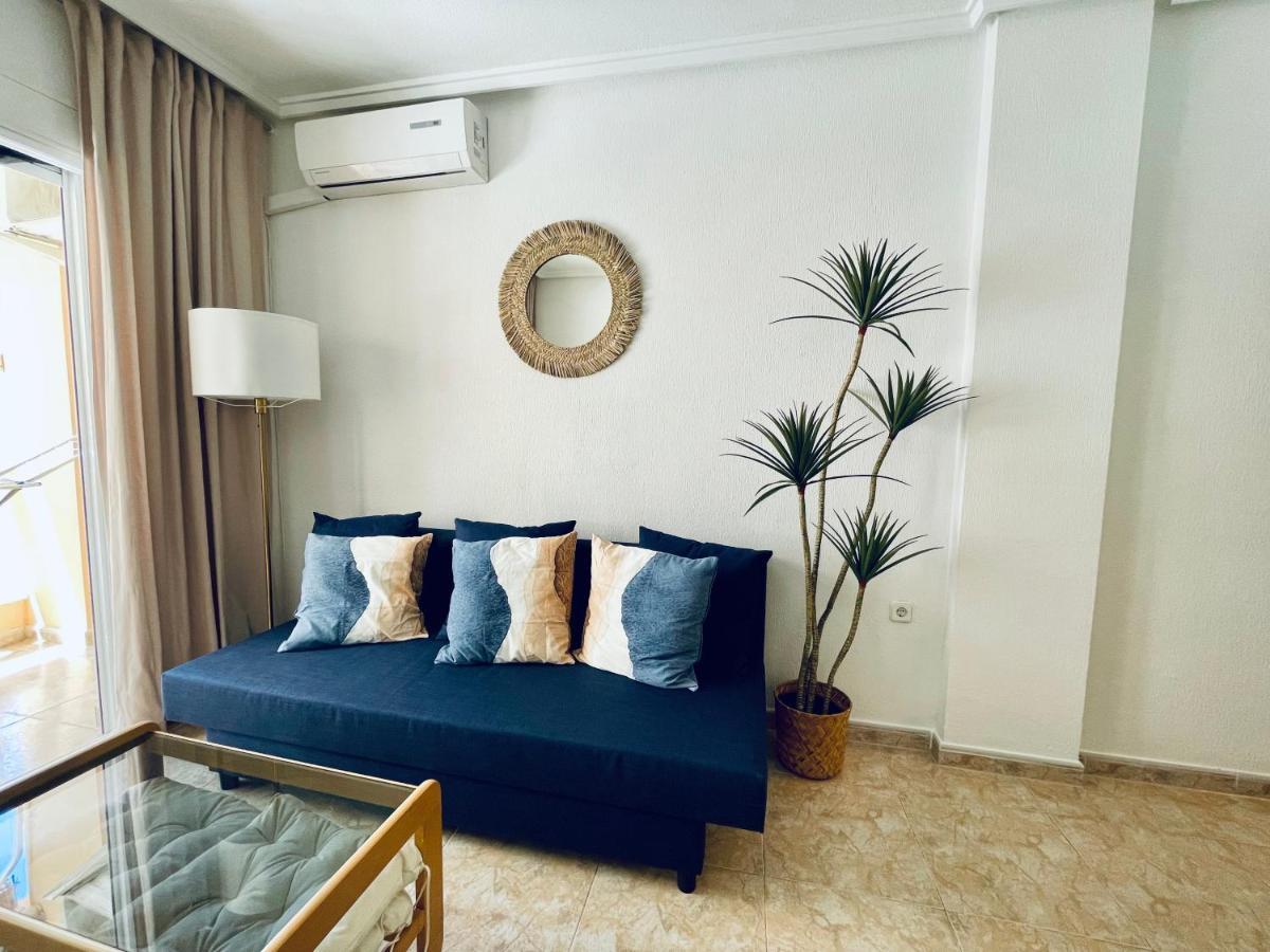 El Papagayo Apartment 2 Mins Walking To The Beach Torrevieja Esterno foto